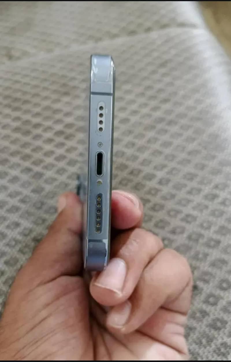 Apple iPhone 13 Pro Max 3