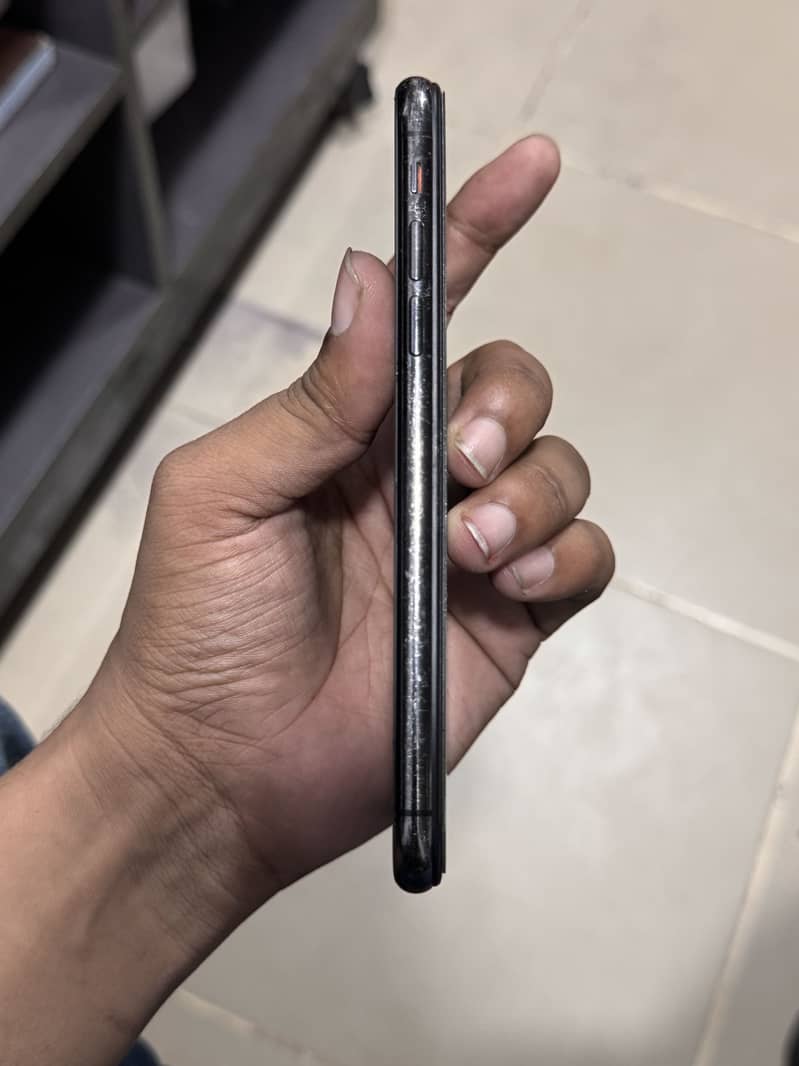 Apple iPhone X 2