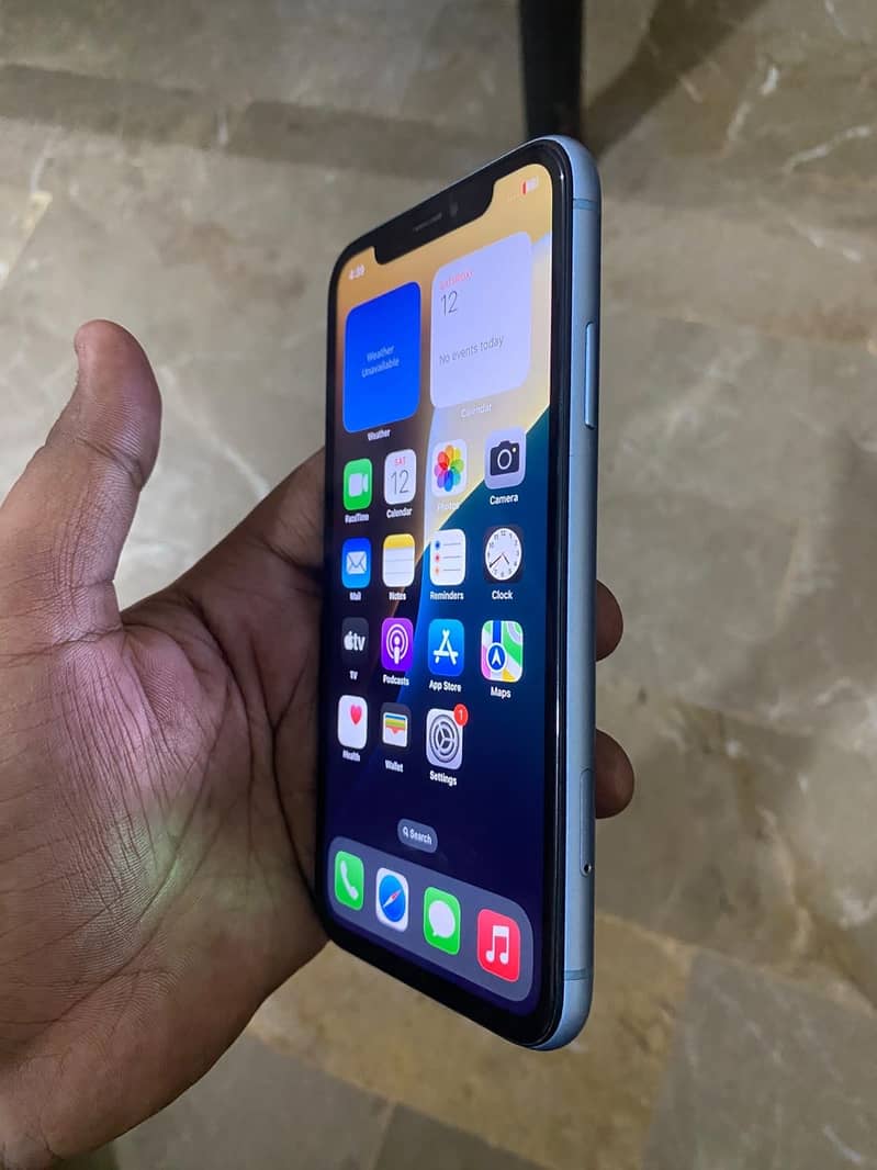Apple iPhone XR 2
