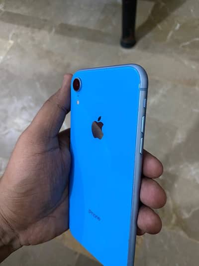 Apple iPhone XR