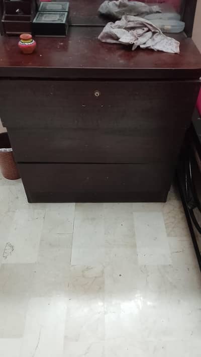 dressing table