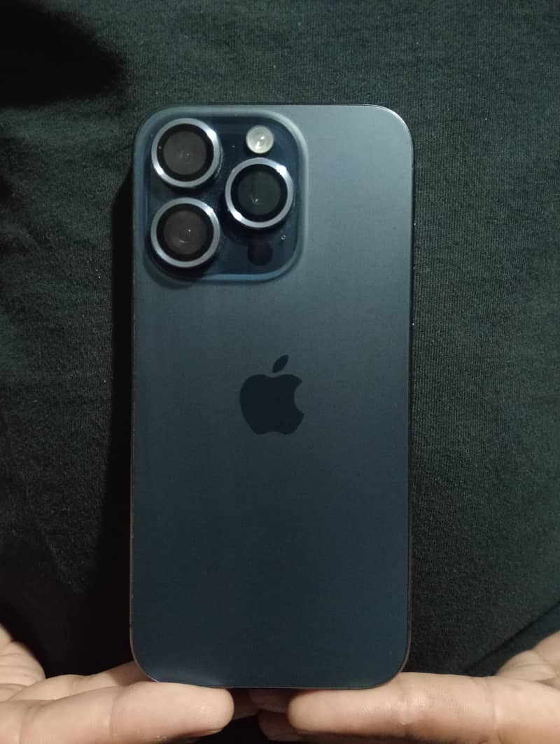 Apple iPhone 15 Pro 0
