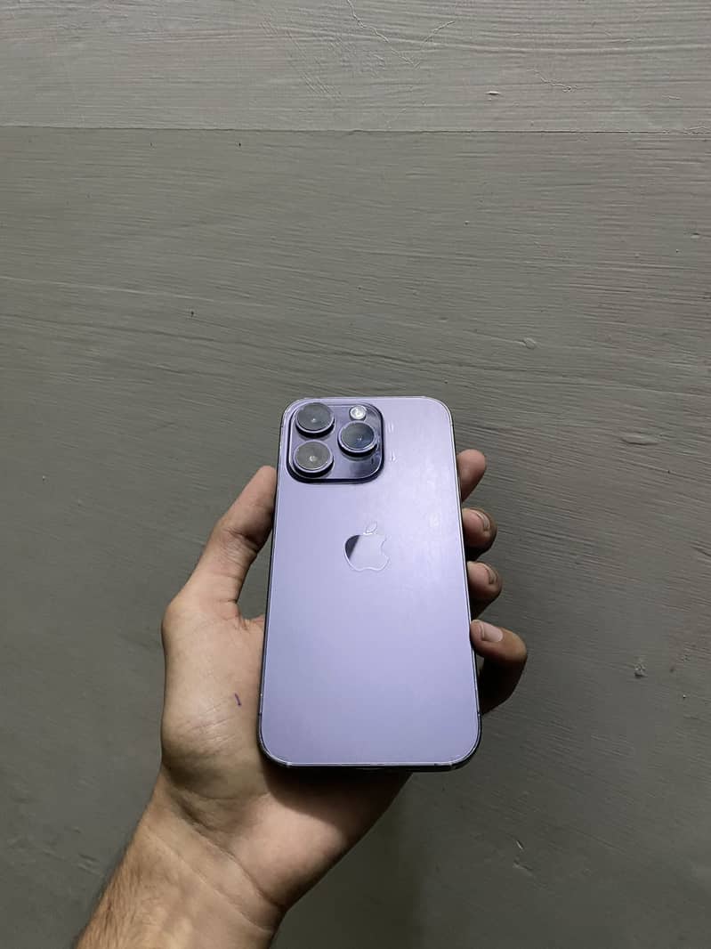 Apple iPhone 14 Pro 0