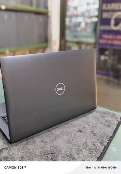 Dell Laptop 8th gen 4GB Ram/ 128GB NVME Window 10