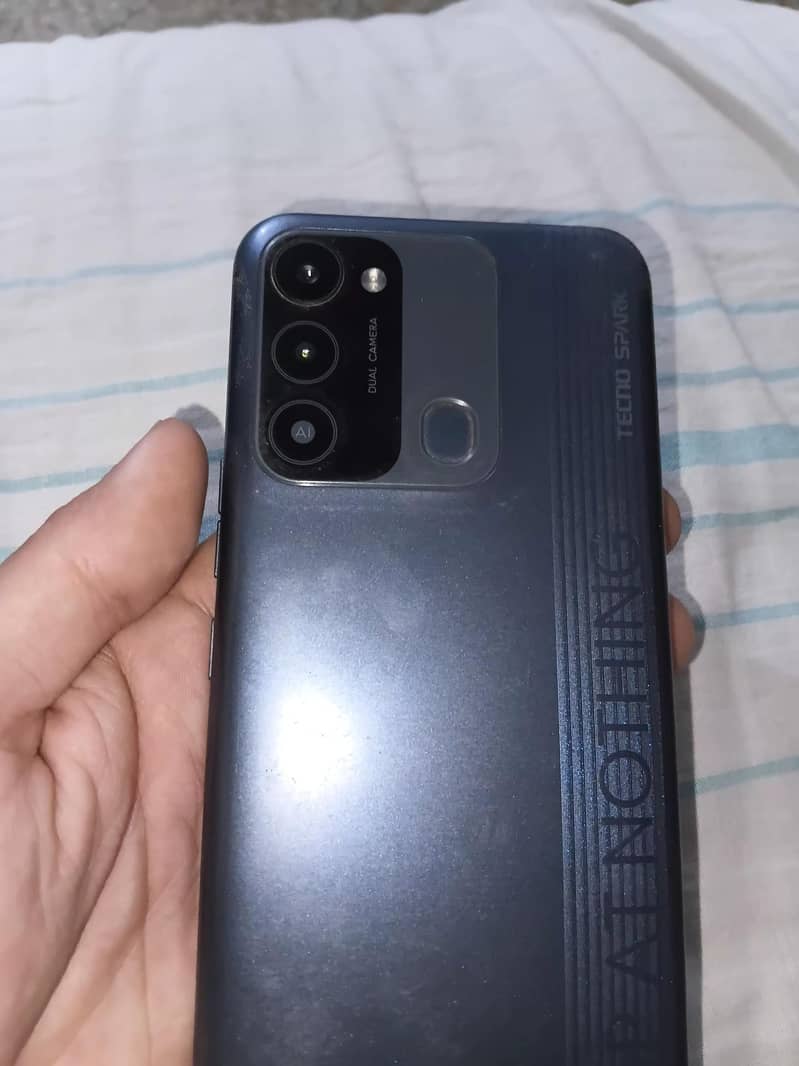 Tecno Spark 8C 0
