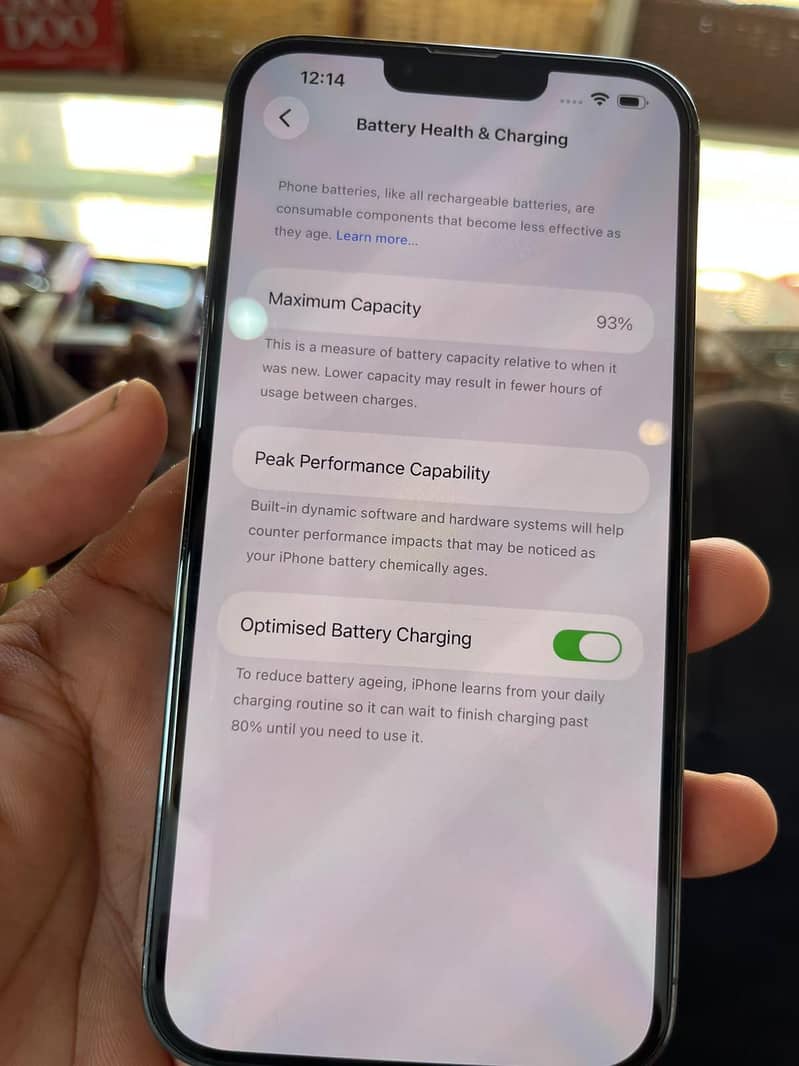 Apple iPhone 13 Pro Max 4