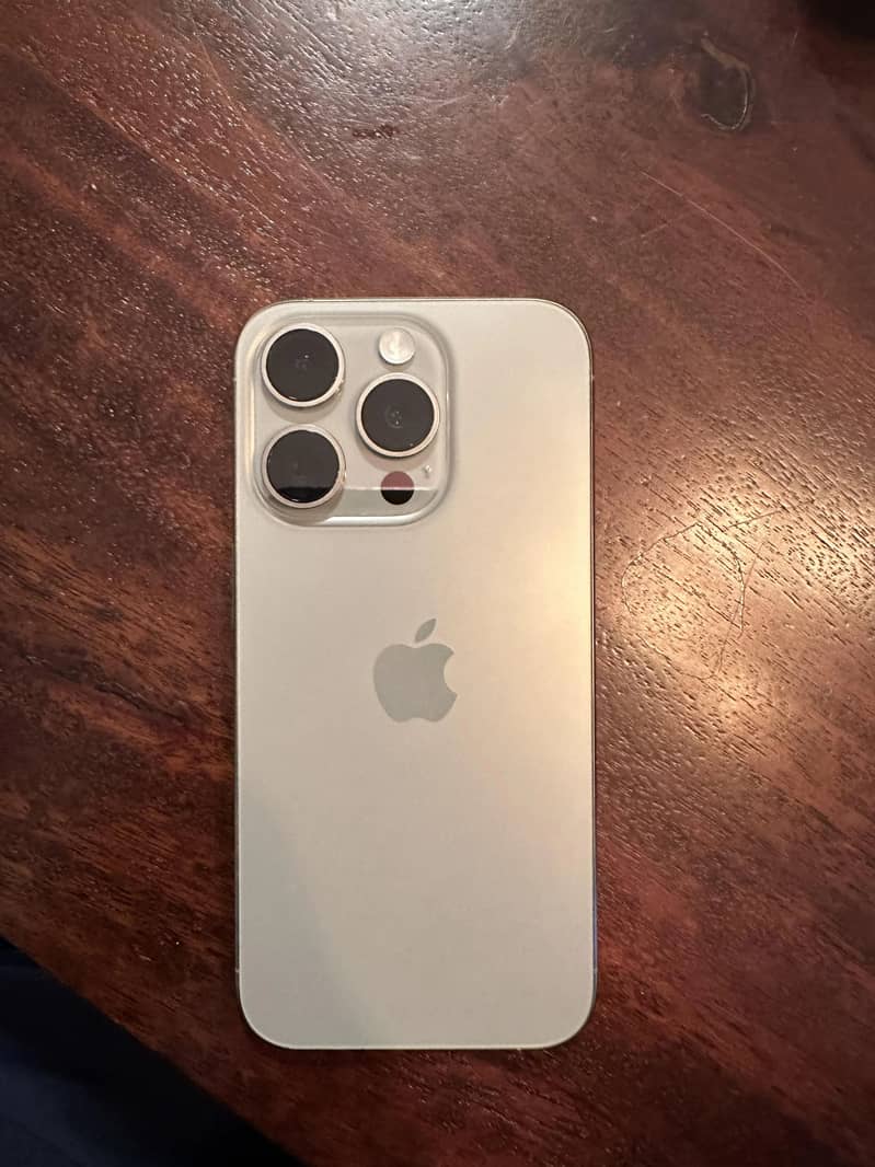 Apple iPhone 15 Pro 1