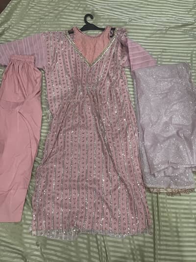 Heavy fancy wear untouched