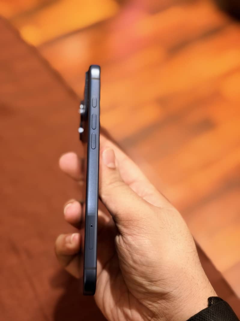 Apple iPhone 17 Pro Max 7