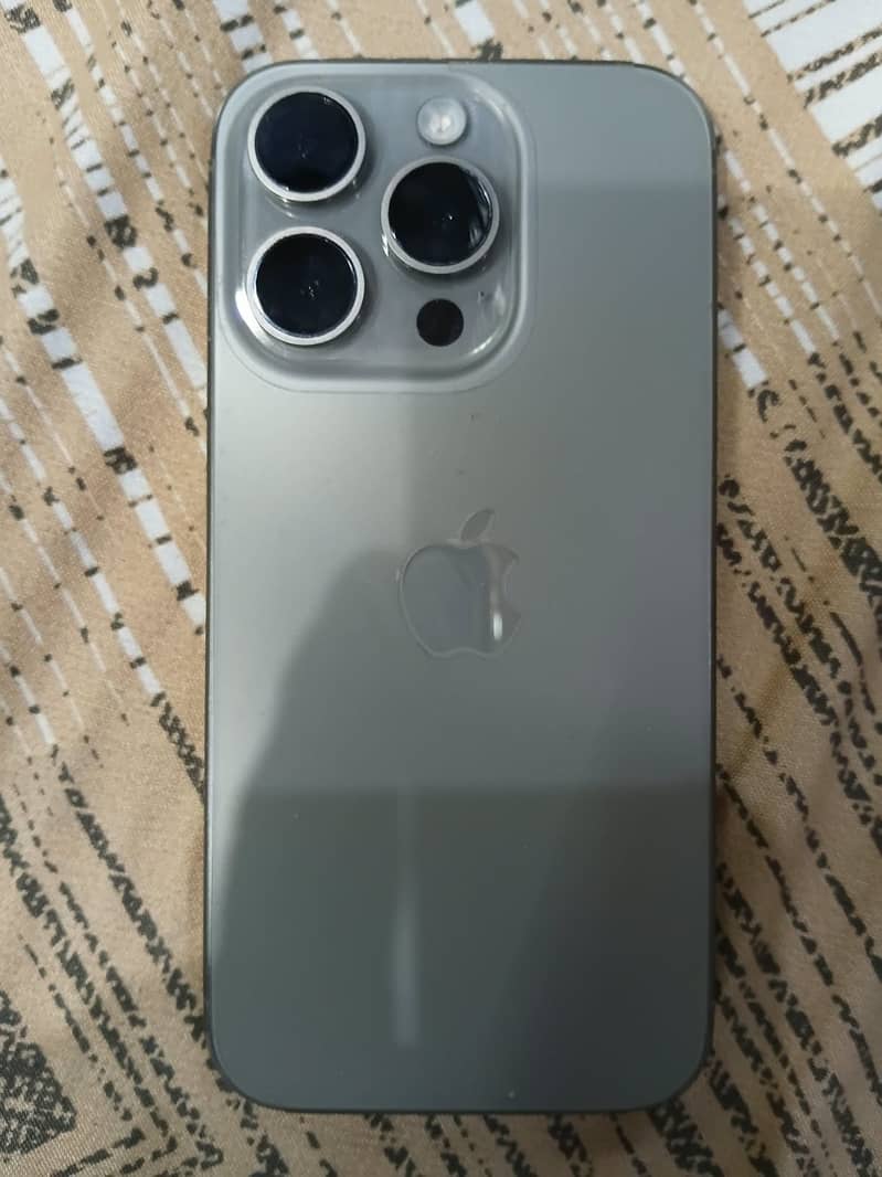IPhone 15 PRO 0