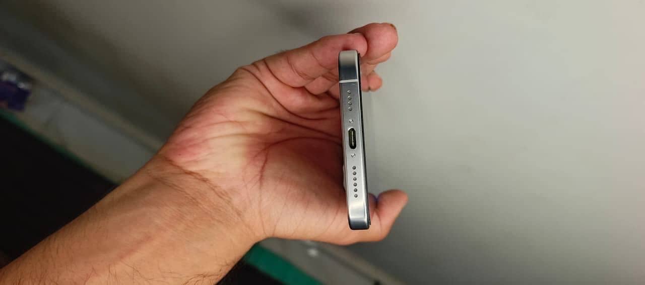 Apple iPhone 16 Pro Max 3