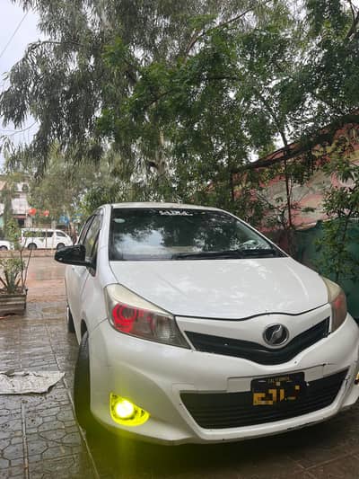 Toyota Vitz 2012