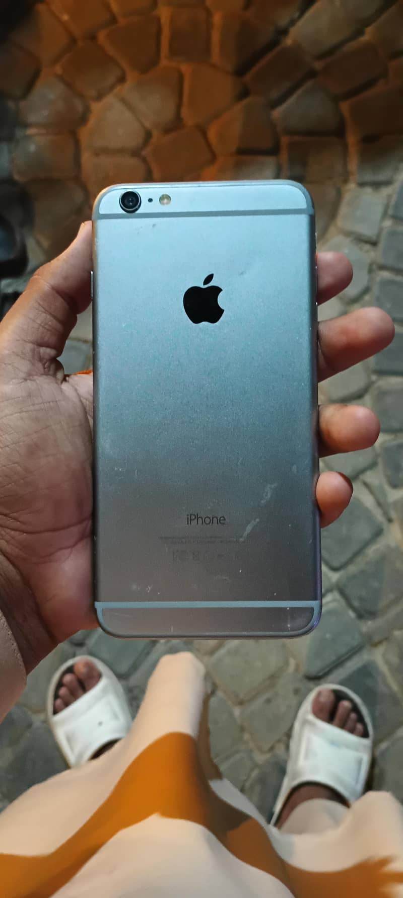 Apple iPhone 6 Plus 8