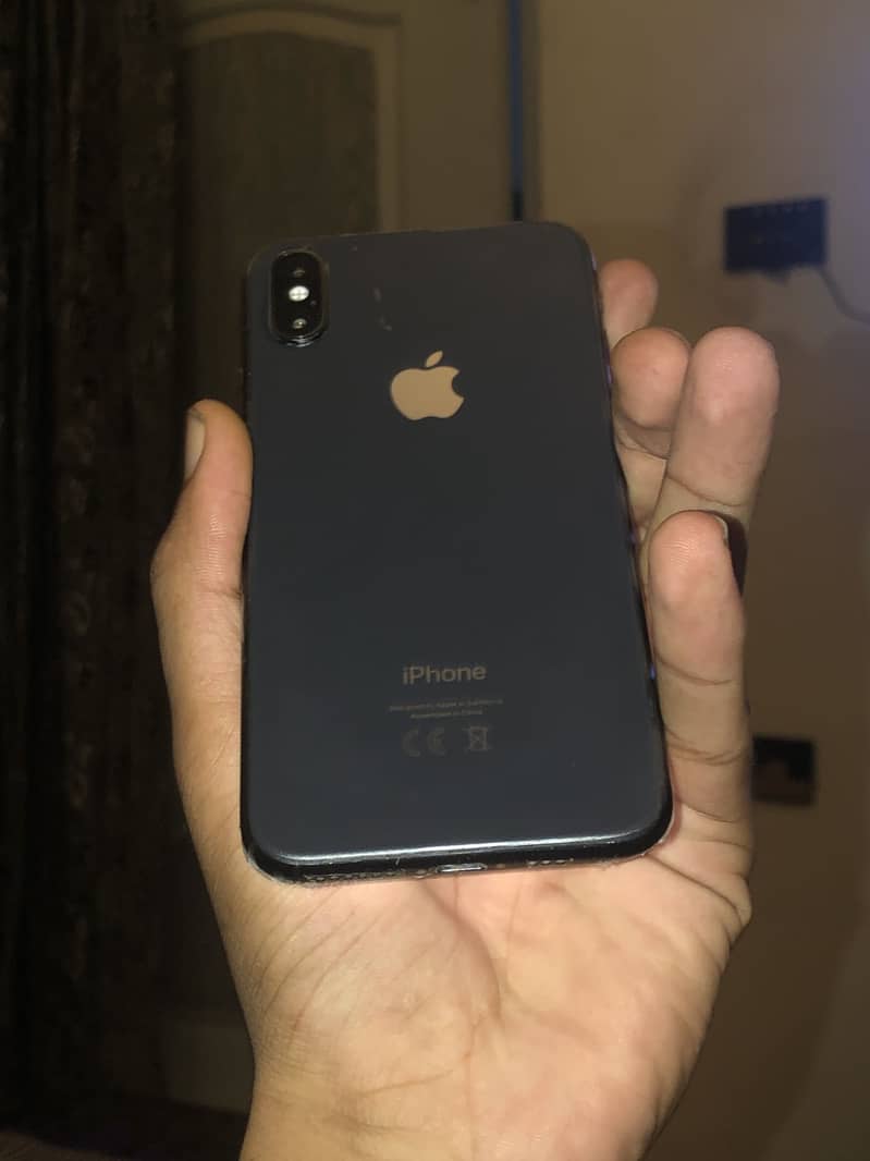 Apple iPhone XS 1