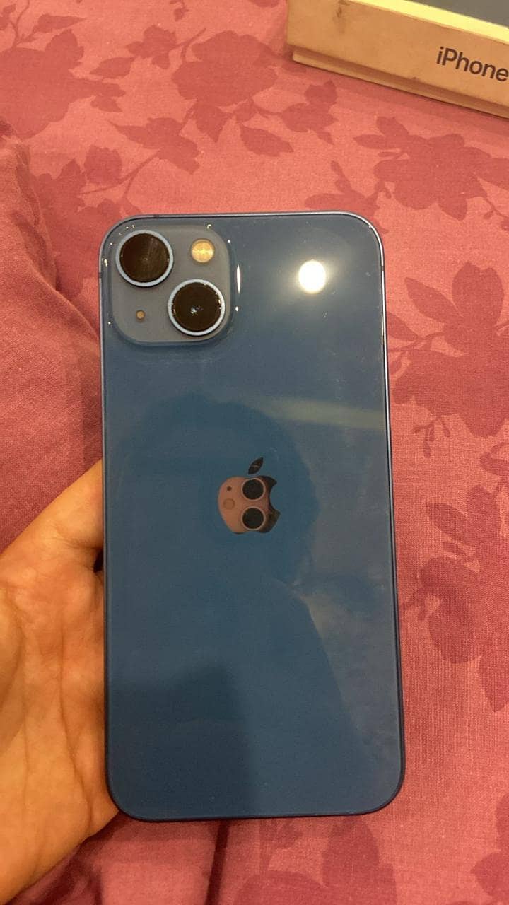 Apple iPhone 13 1