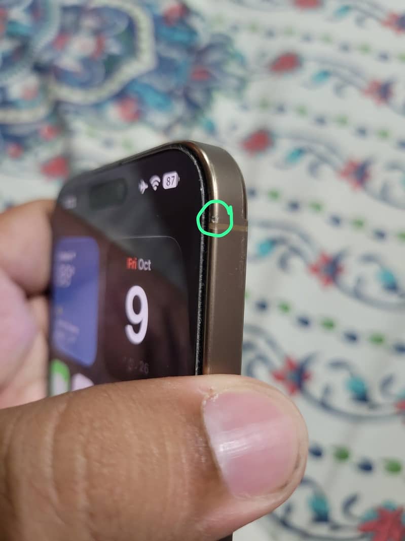 Apple iPhone 16 Pro Max 6