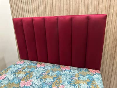 single bed in red color available