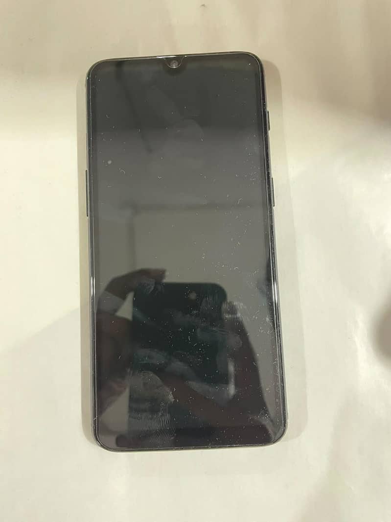 One Plus 6T 5