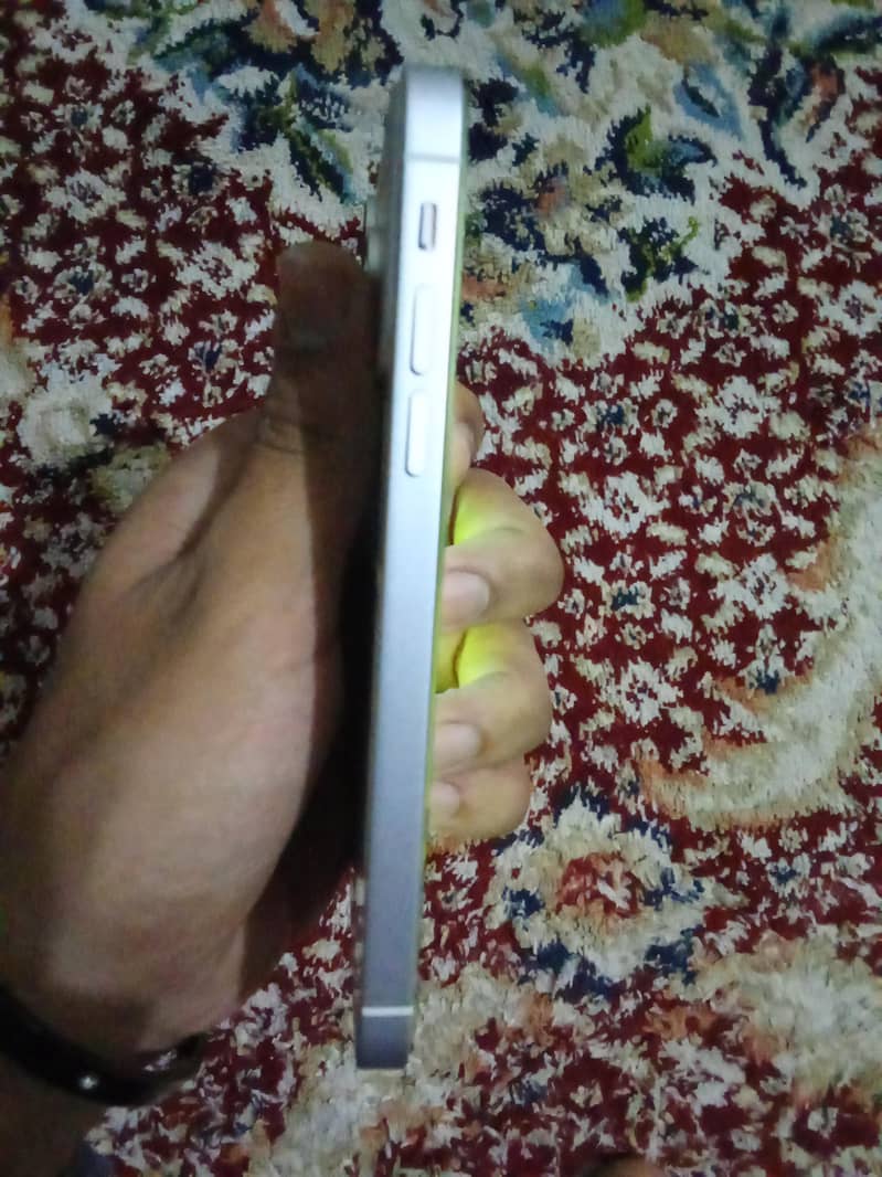 Apple iPhone X 3