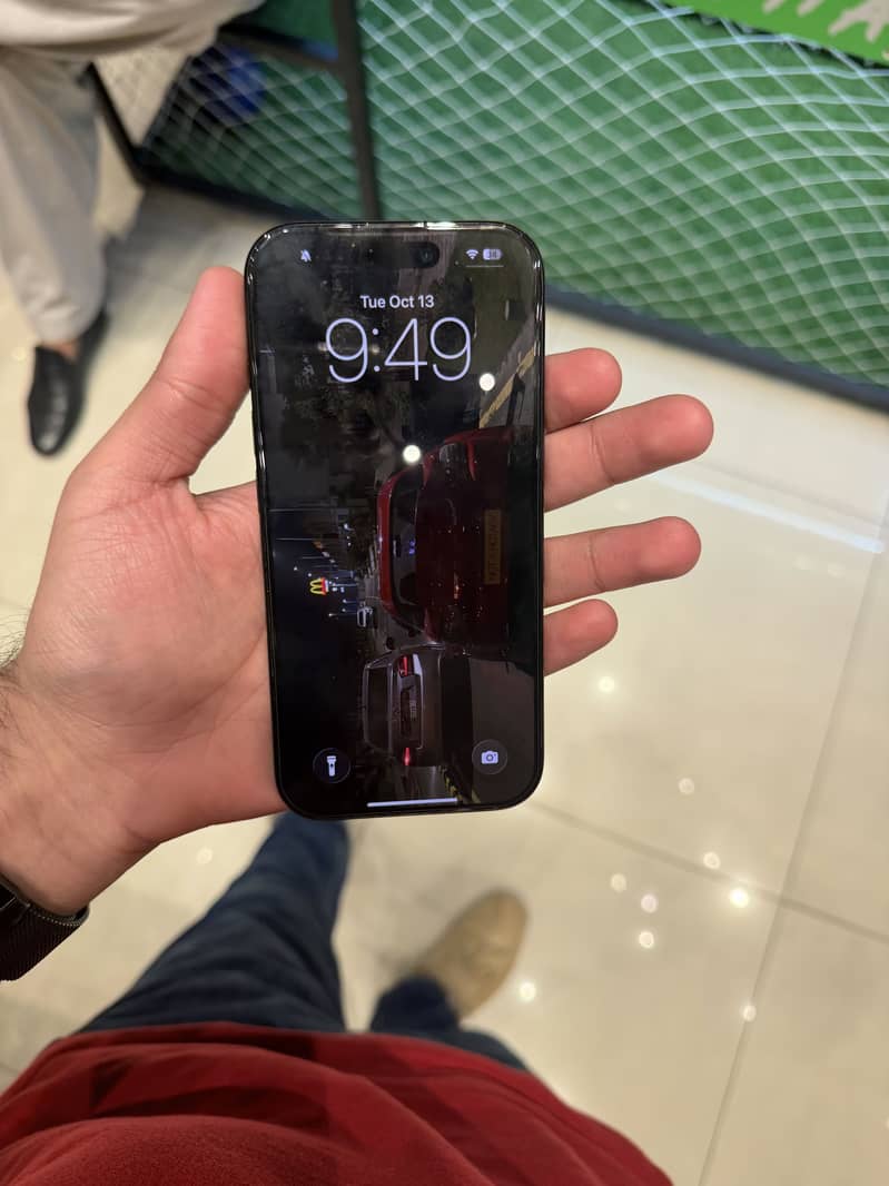 Apple iPhone 16 Pro 7