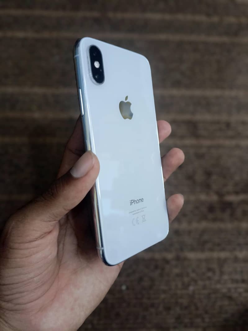 Apple iPhone XS 0