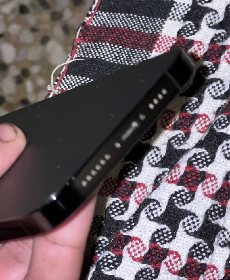 Apple iPhone 14 Pro Max 2