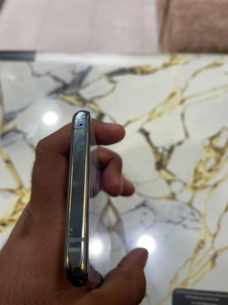One Plus 10 Pro 6