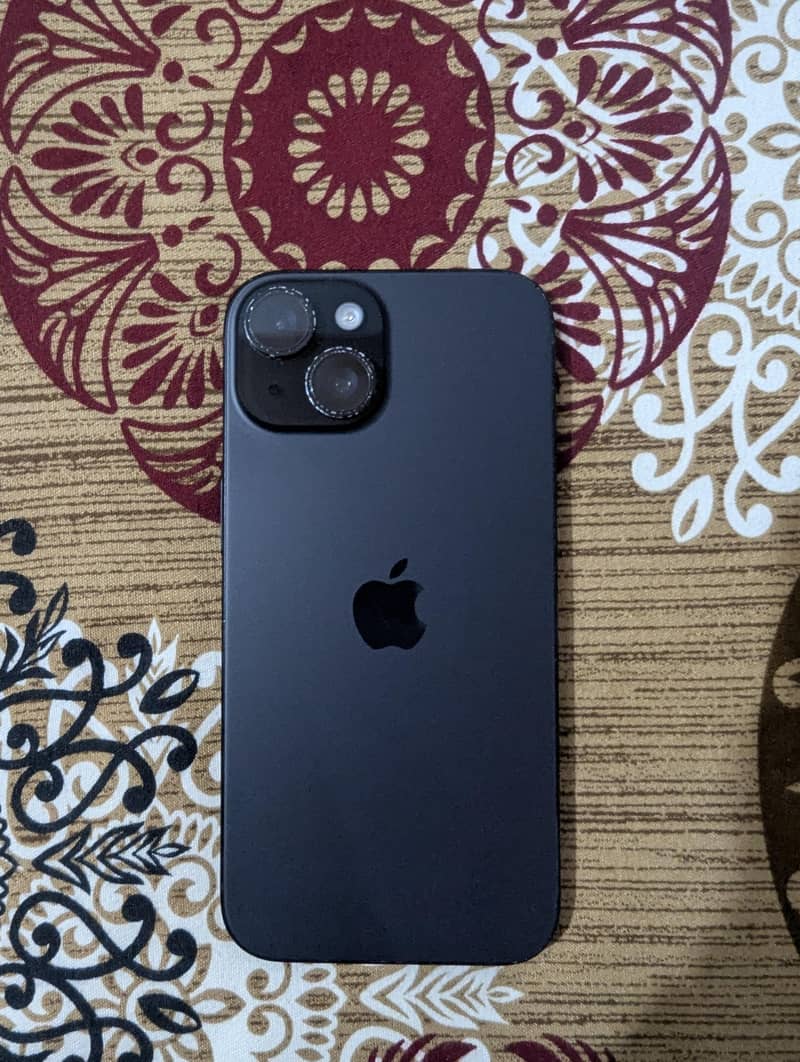 Apple iPhone 15 4