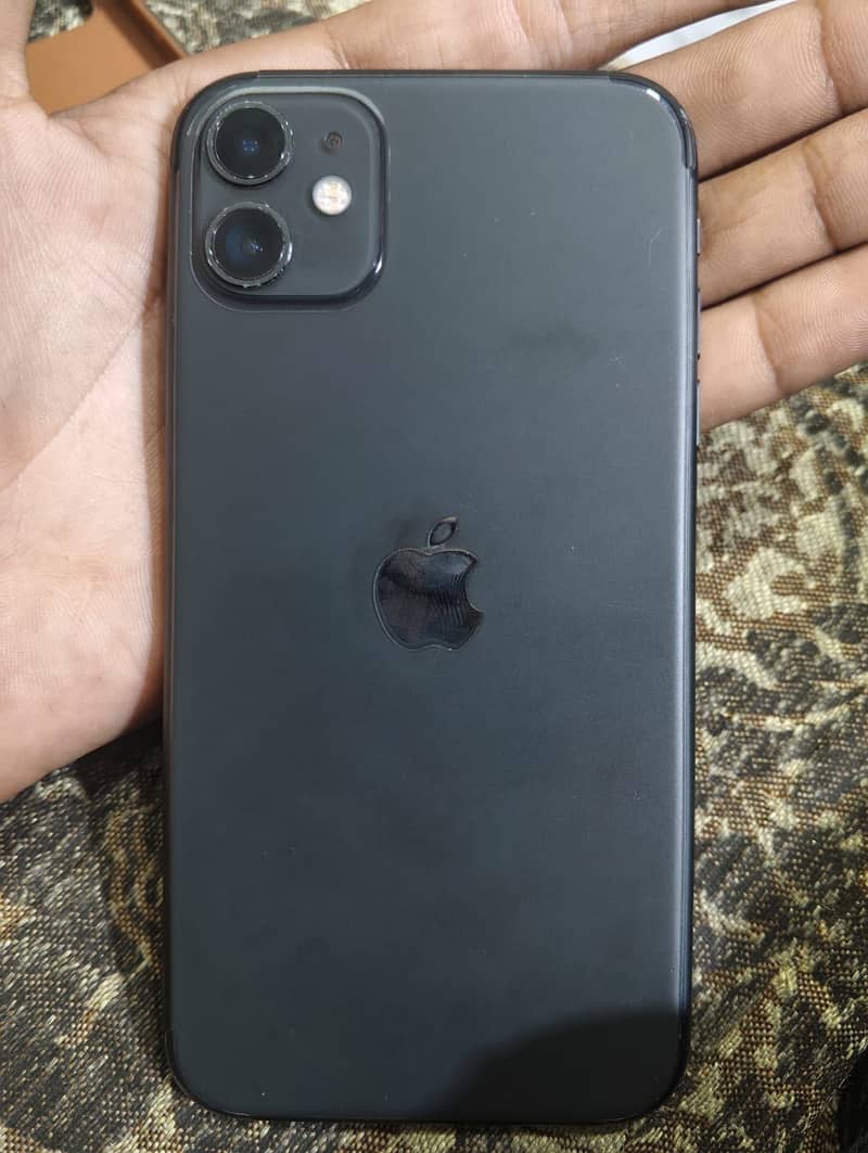 Apple iPhone 11 4