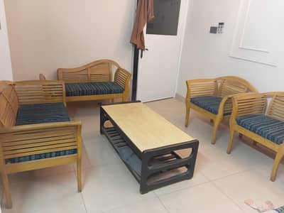 Six Seater sofa set for sale