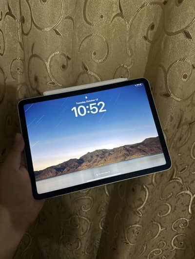Apple iPad Air 4th Gen 64GB Wi-Fi + Free Apple Pencil Alternative