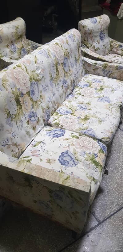 3 seater + 2 single seater sofas