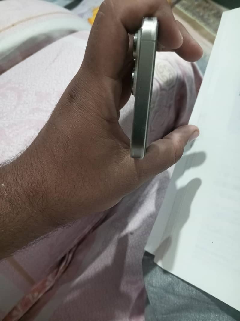 Apple iPhone 14 Pro Max 6