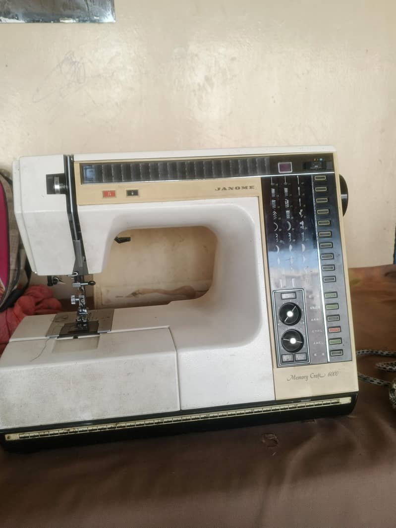 Janome Memory Craft 6000 2