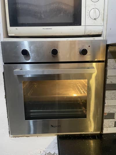 Xpert Gas & Electric (Dual) Oven - 10/10 condition - 3 months used