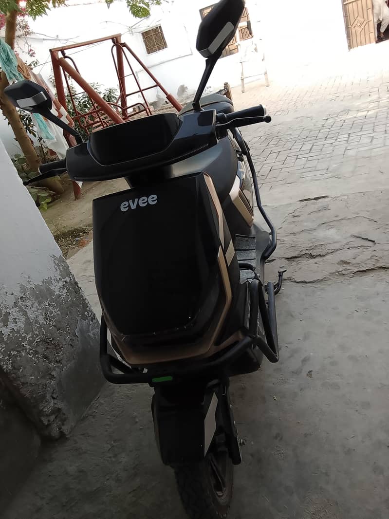 Evee Genz 4
