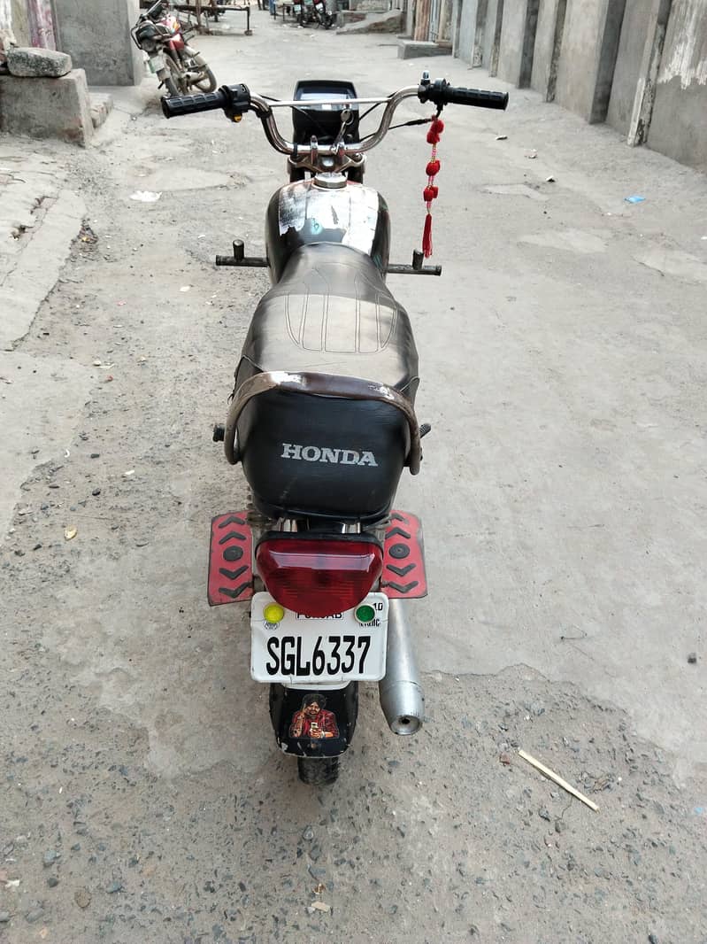 Motorcycle Unique 1