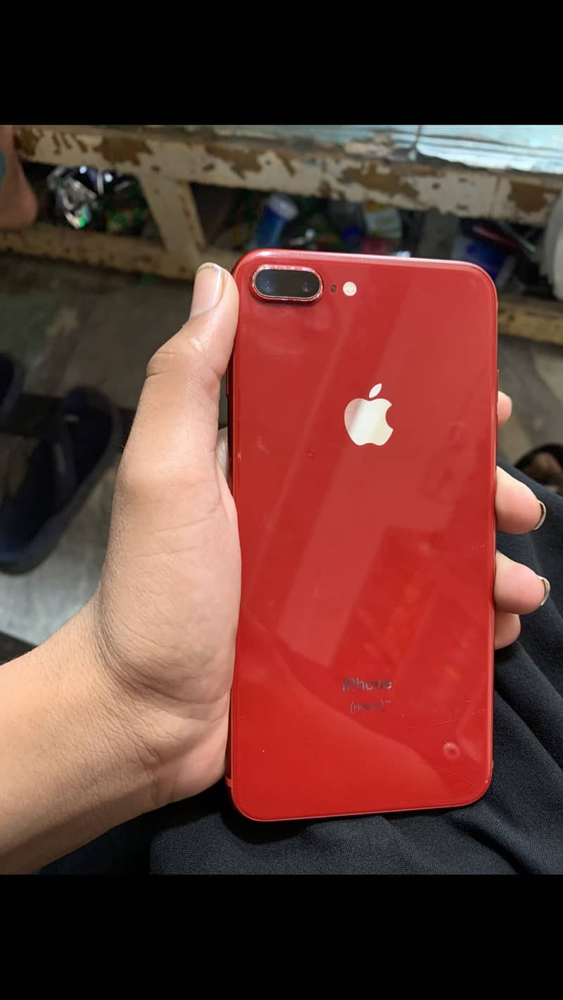 Apple iPhone 8 Plus 0