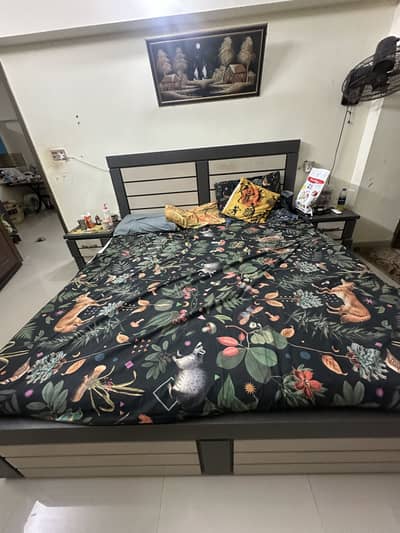 Luxury Bedroom Set for Sale – 4 pieces Like New Condition