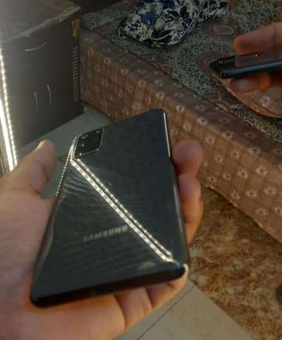 Samsung Mobile S20 Plus