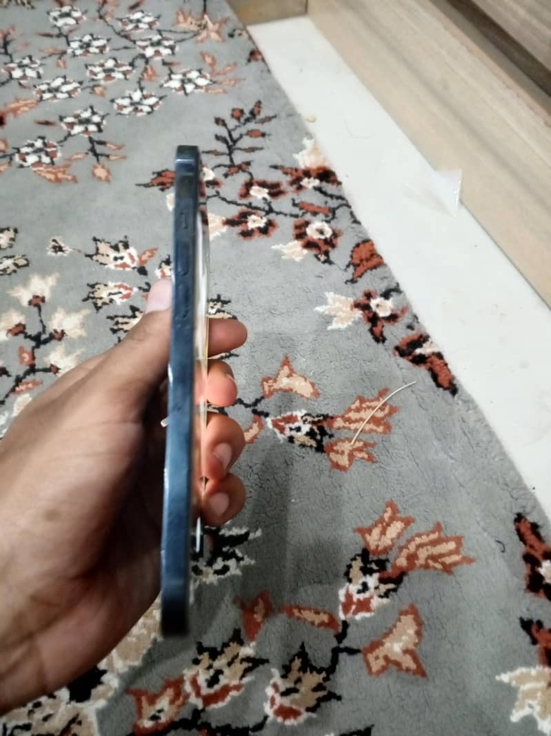 Apple iPhone 12 Pro Max 3
