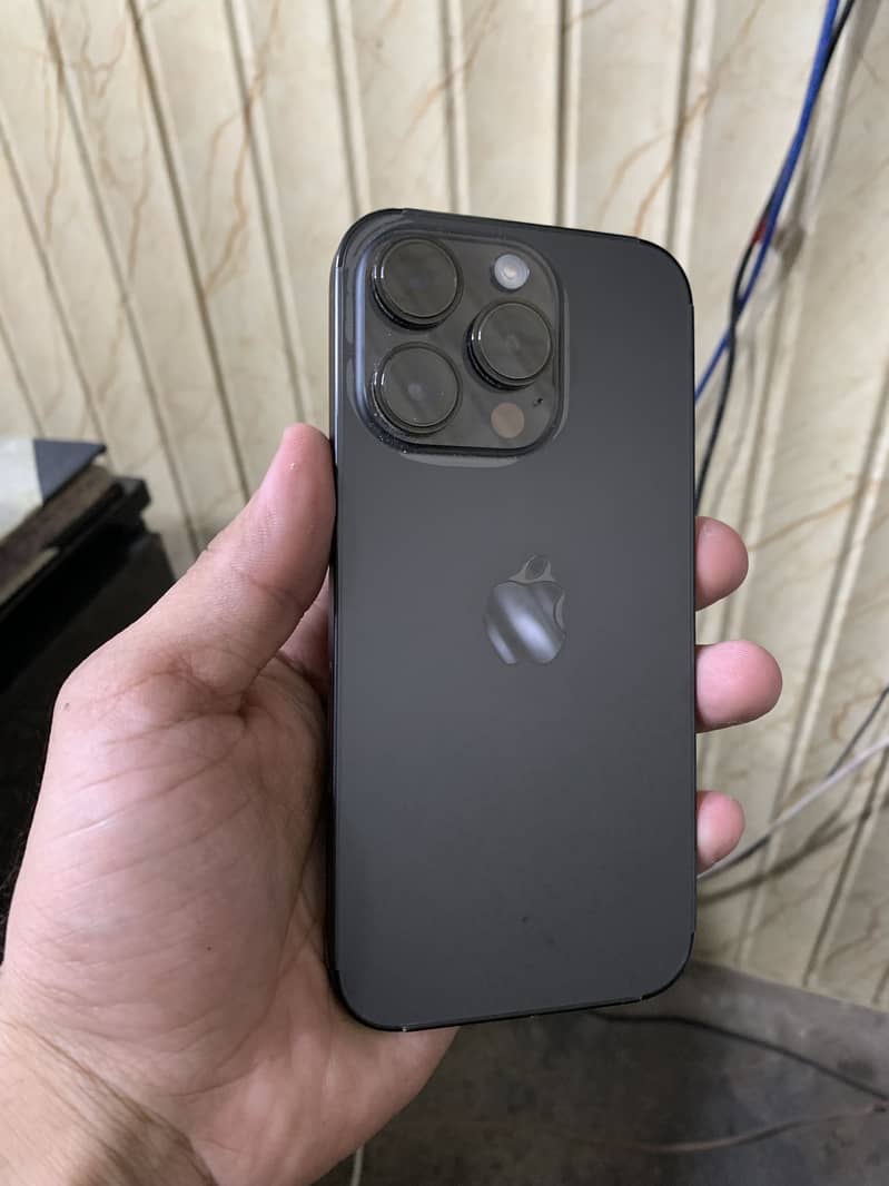 Apple iPhone 14 Pro 3