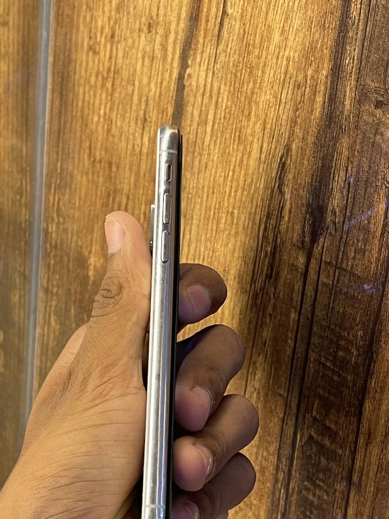 Apple iPhone X 1