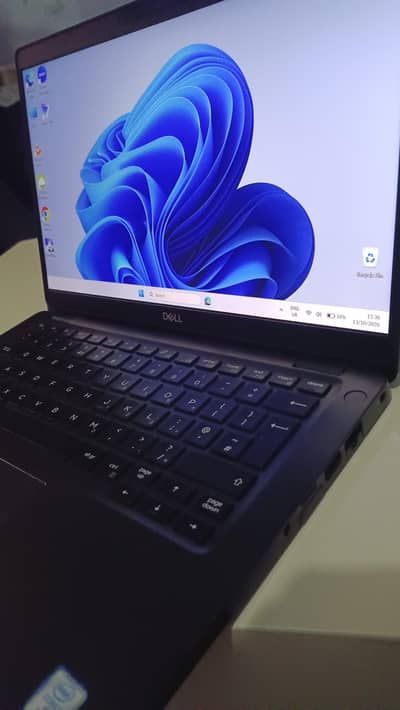 Dell Latitude 5300 – Core i5 8th Gen | For Sale