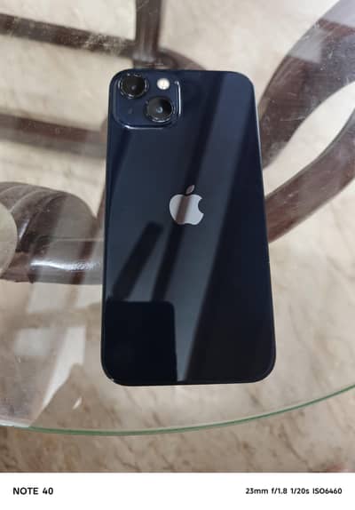 Apple iPhone 13