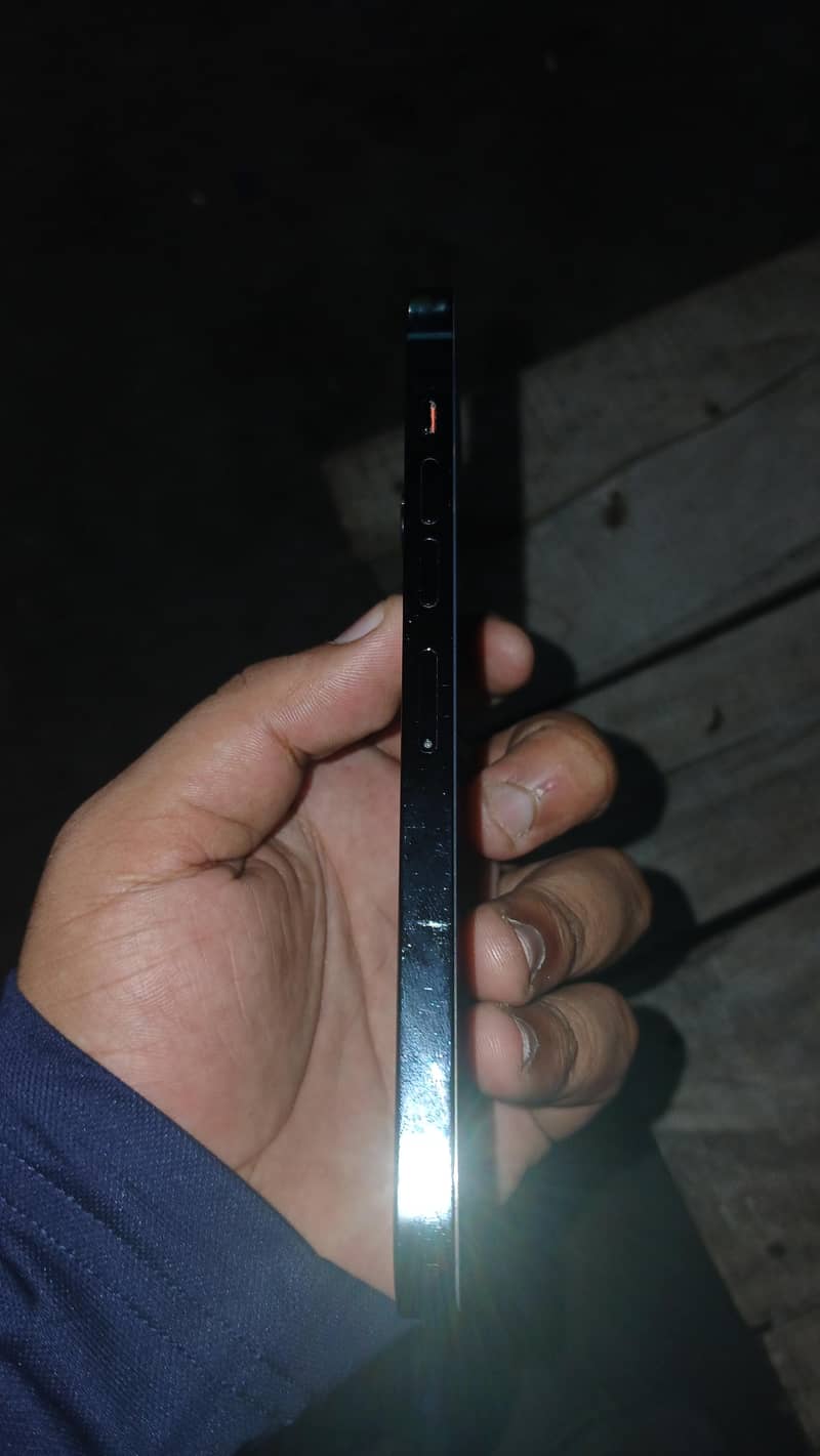 Apple iPhone 13 Pro Max 3