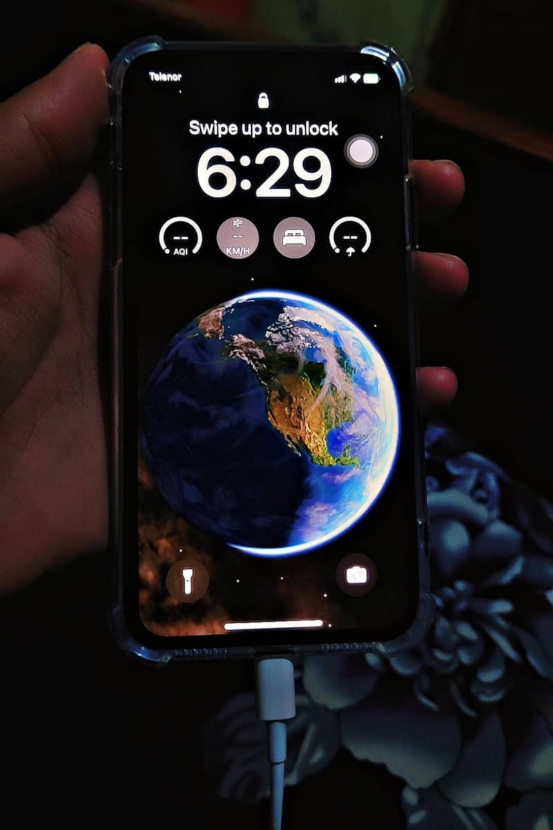 Apple iPhone X 5
