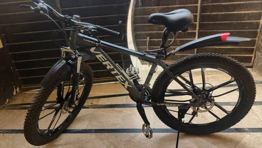 Sports Bicycle for sale in lush condition