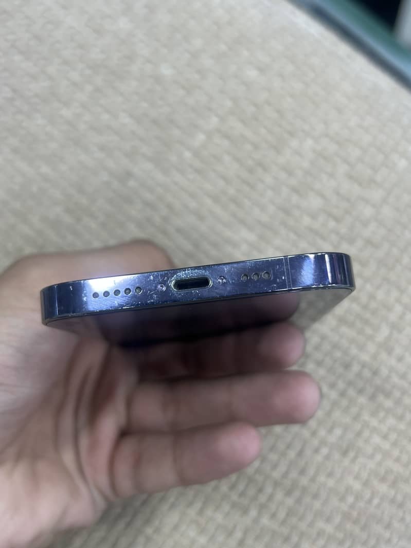Apple iPhone 14 Pro 3