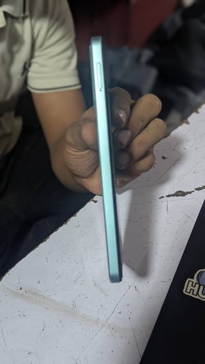 nubia A36 4/64 8 months warrenty excellent condition n performance j